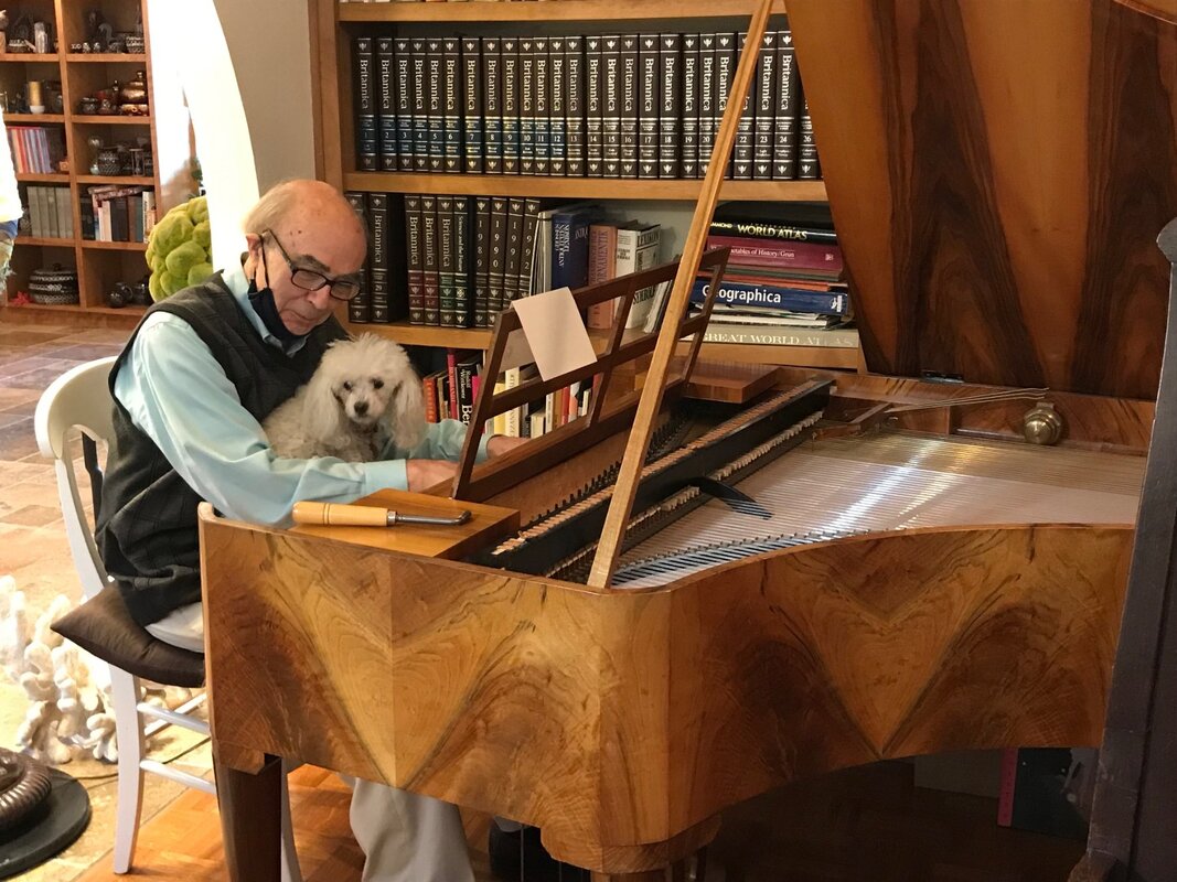 Professor Sellheim performing on pianoforte
